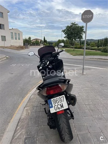Yamaha TMAX 500 - Vista 8