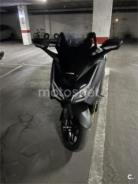 Honda Forza 125 - Vista 4
