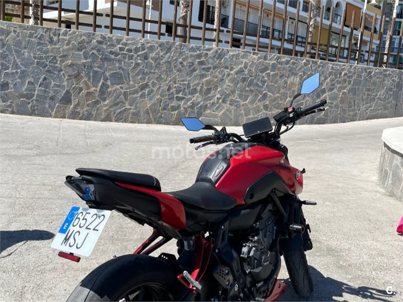 Yamaha MT-07 - Vista 7