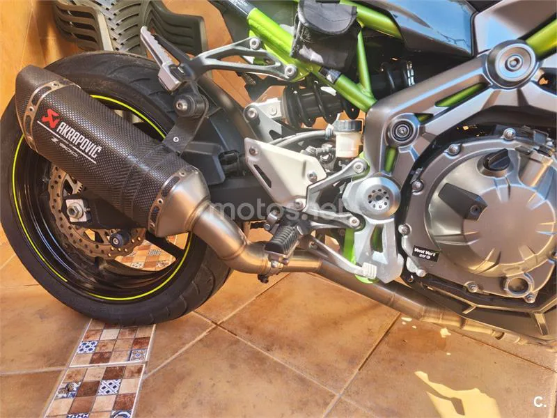 Kawasaki Z900 - Vista 6