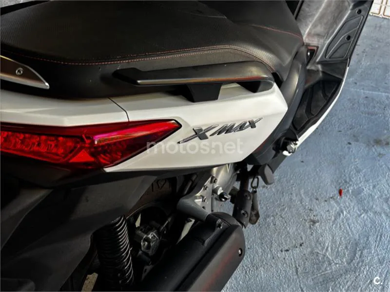 Yamaha XMAX 125 - Vista 11