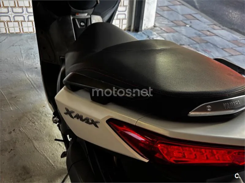 Yamaha XMAX 125 - Vista 3