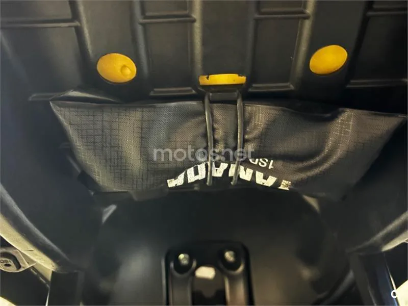 Yamaha XMAX 125 - Vista 6