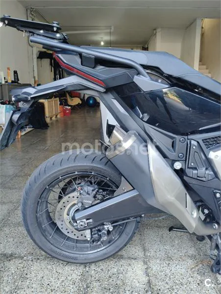 Honda X-ADV - Vista 5