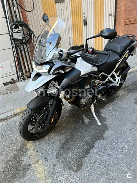 Triumph Tiger 1200 GT - Vista 3