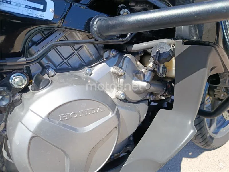 Honda XL1000V Varadero - Vista 3