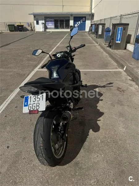 Kawasaki Z750 - Vista 4