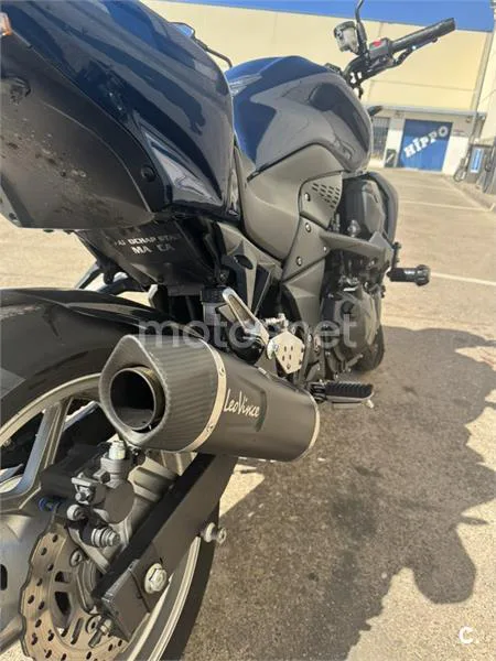 Kawasaki Z750 - Vista 5