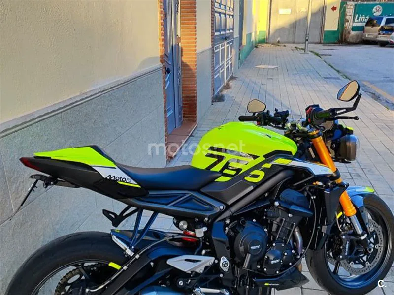 Triumph Street Triple 765 - Vista 8