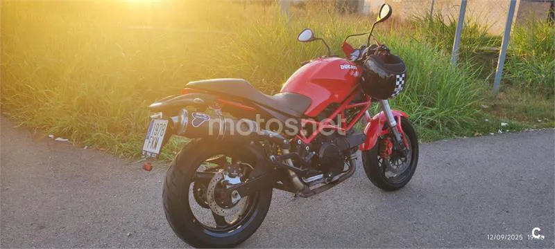 Ducati Monster 695 - Vista 6