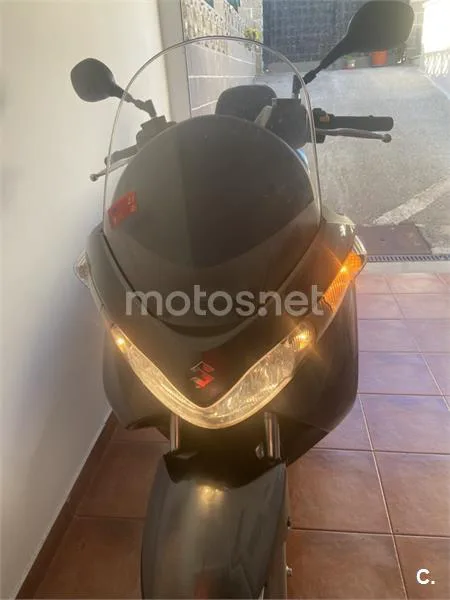 Suzuki Burgman 125 - Vista 4
