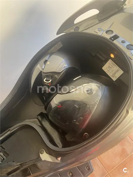 Suzuki Burgman 125 - Vista 5