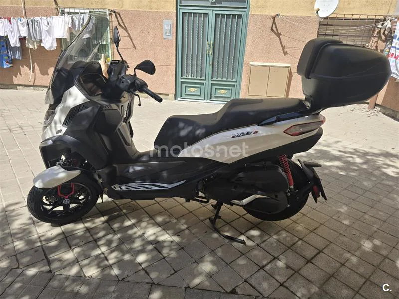 Piaggio MP3 400 Sport - Vista 4