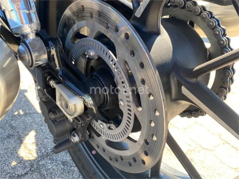 Triumph Street Twin - Vista 9