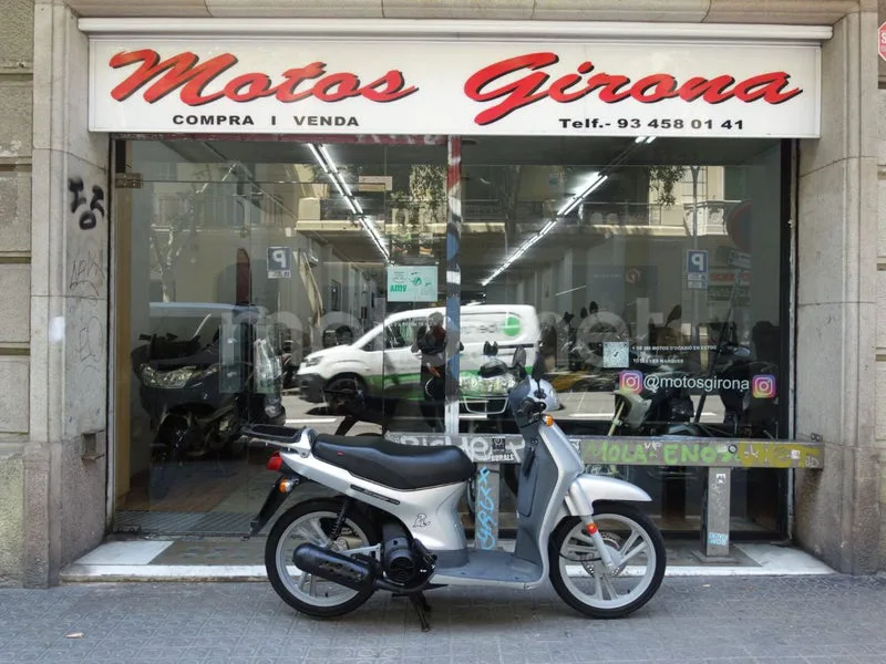 Honda SH100 1290 € 2002 Barcelona - 1