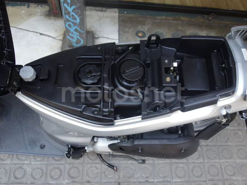 Honda SH100 - Vista 12