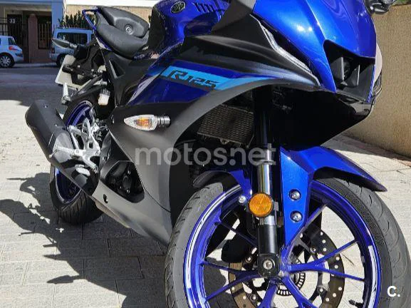 Yamaha YZF-R125 - Vista 12