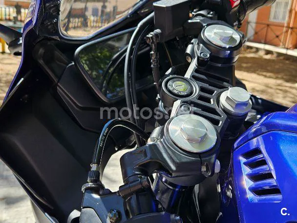 Yamaha YZF-R125 - Vista 13