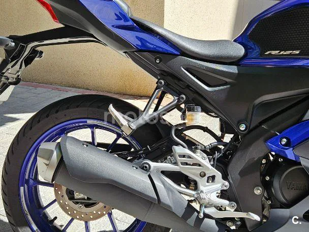 Yamaha YZF-R125 - Vista 3