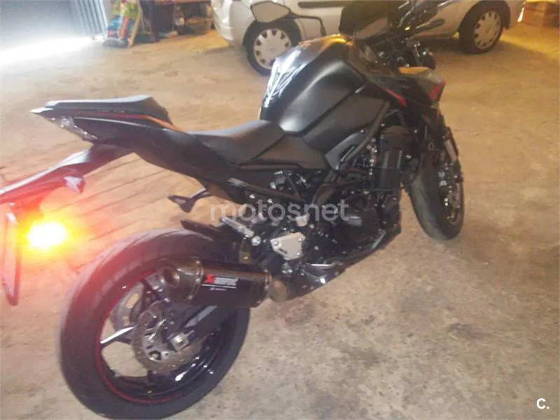 Kawasaki Z900 - Vista 6