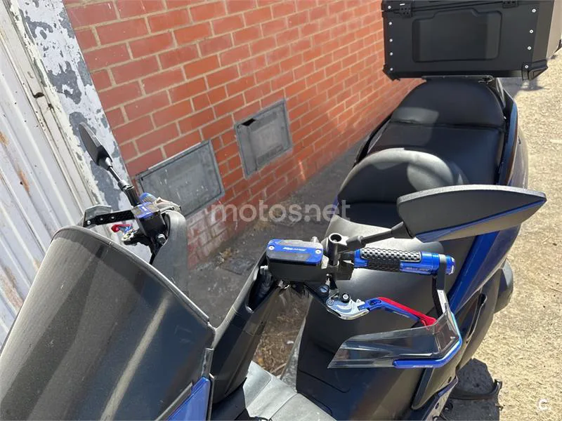 Honda Silver Wing 600 - Vista 3