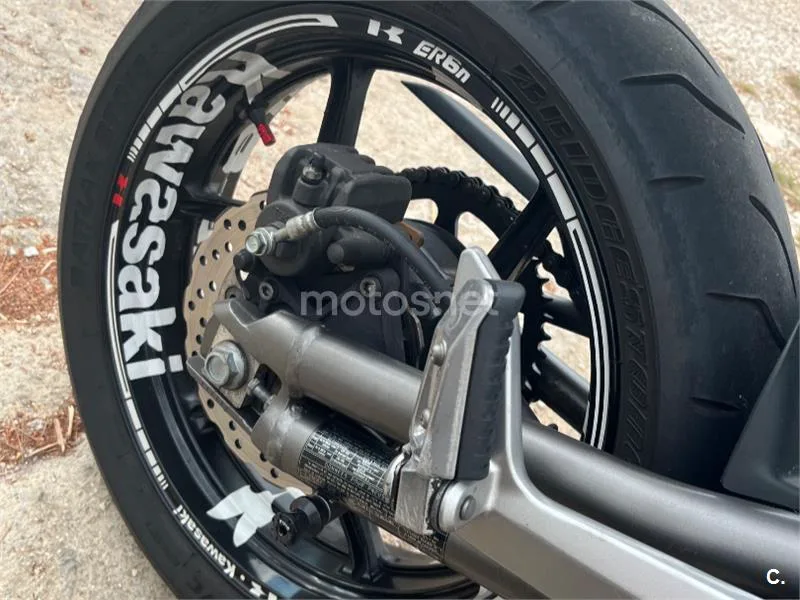 Kawasaki ER-6n - Vista 11