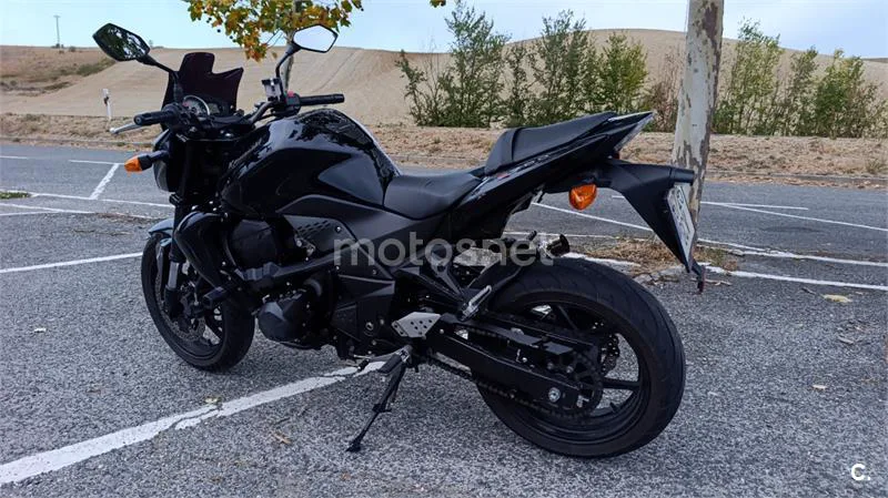 Kawasaki Z750 - Vista 6