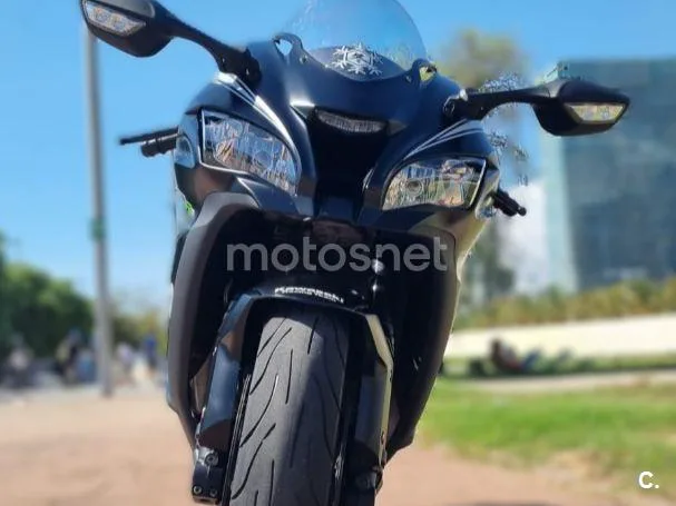 Kawasaki Ninja ZX-10RR - Vista 5