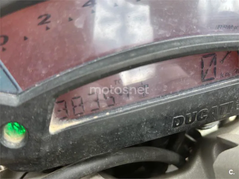 Ducati Monster 696 - Vista 6