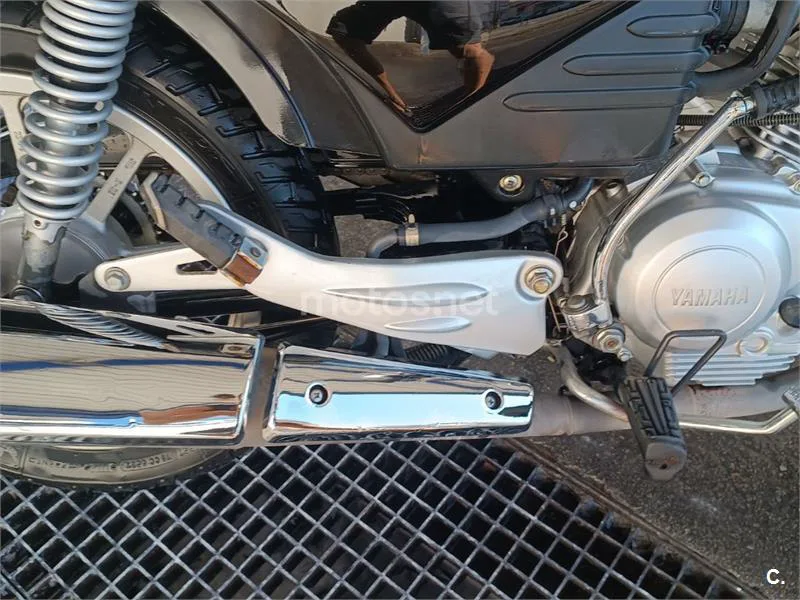 Yamaha YBR125 - Vista 5