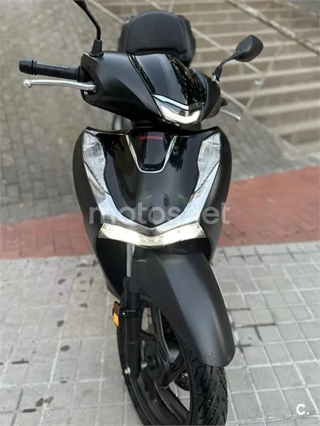 Honda SH125i - Vista 3