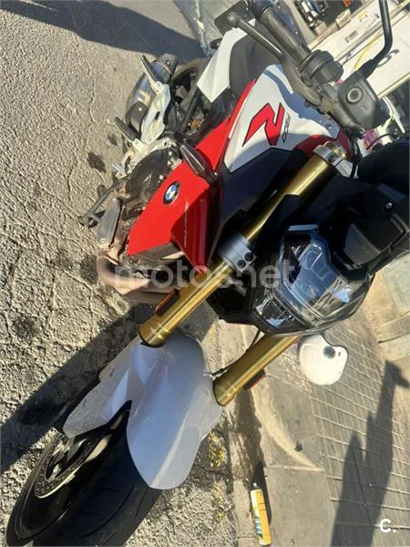 BMW F 900 R - Vista 3