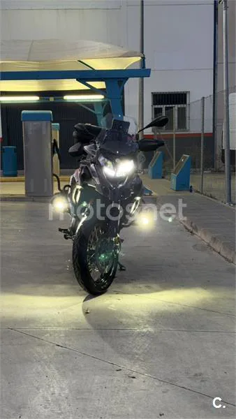 Benelli TRK 502 - Vista 5