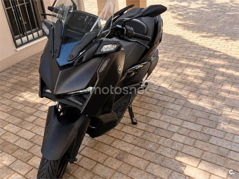 Yamaha XMAX 300 - Vista 4