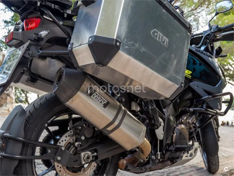 Suzuki V-Strom 1050 - Vista 11