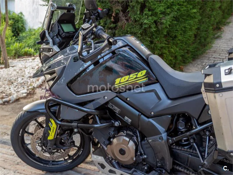 Suzuki V-Strom 1050 - Vista 5