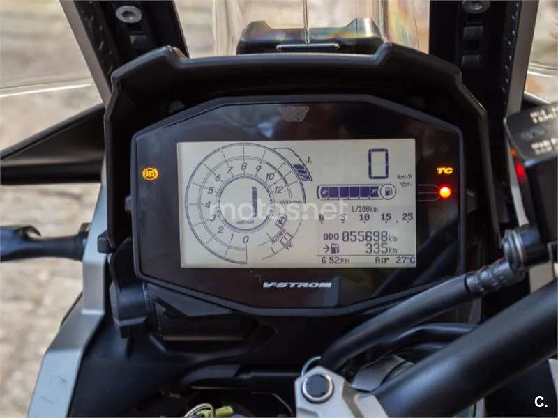 Suzuki V-Strom 1050 - Vista 8