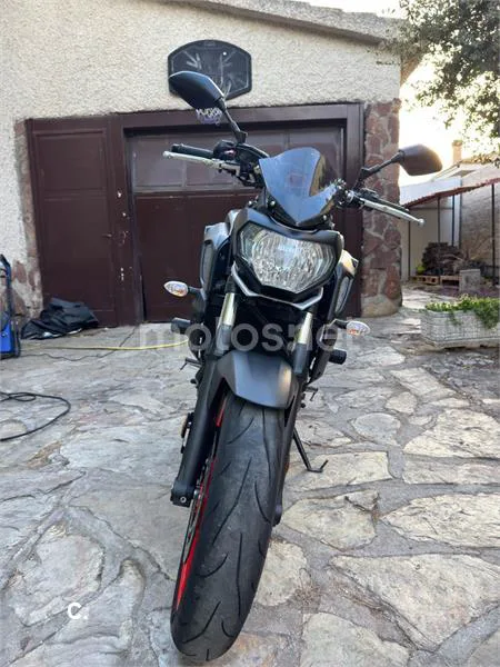 Yamaha MT-07 - Vista 7