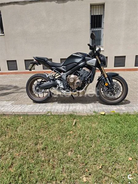 Honda CB650R - Vista 4