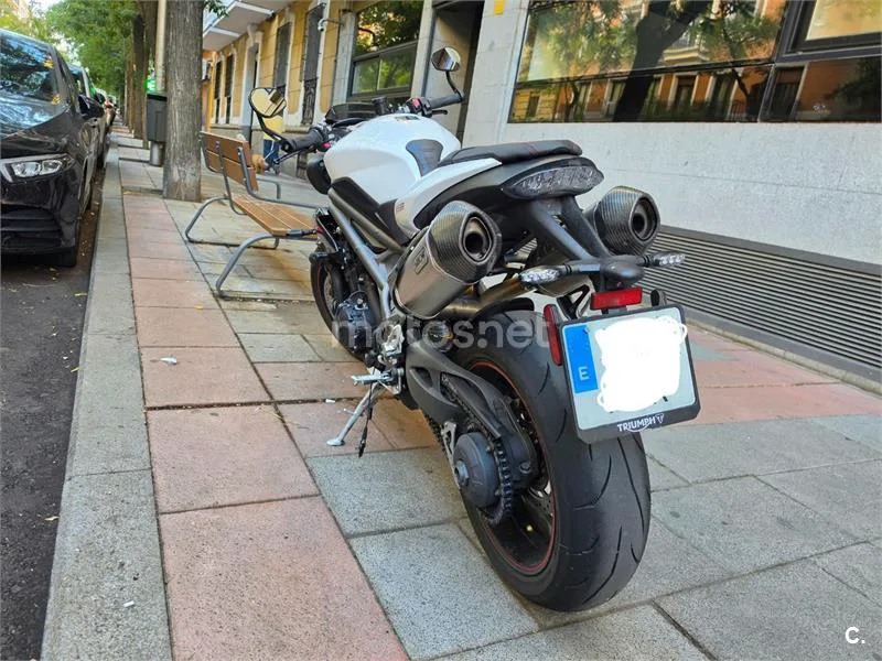 Triumph Speed Triple - Vista 4