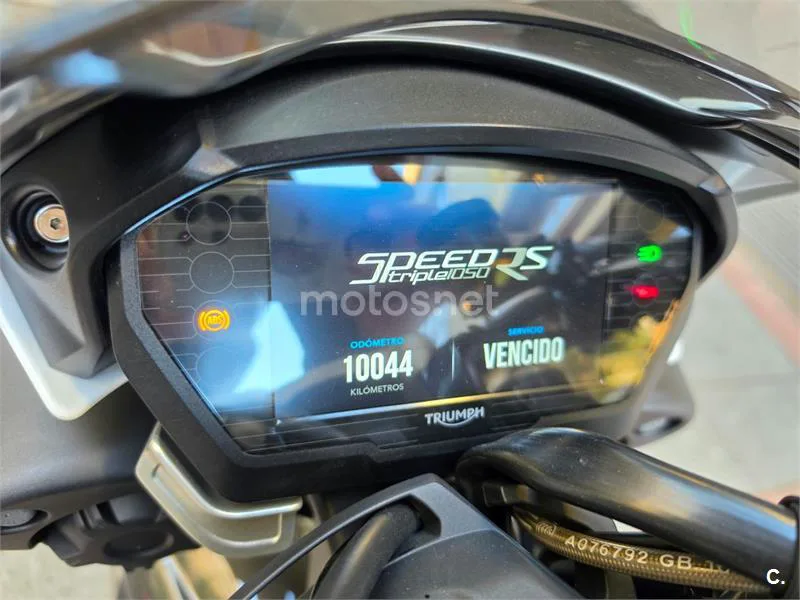 Triumph Speed Triple - Vista 7