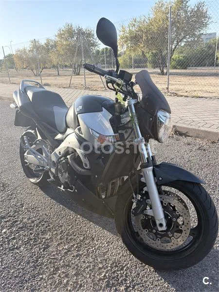 Suzuki GSR600 - Vista 6