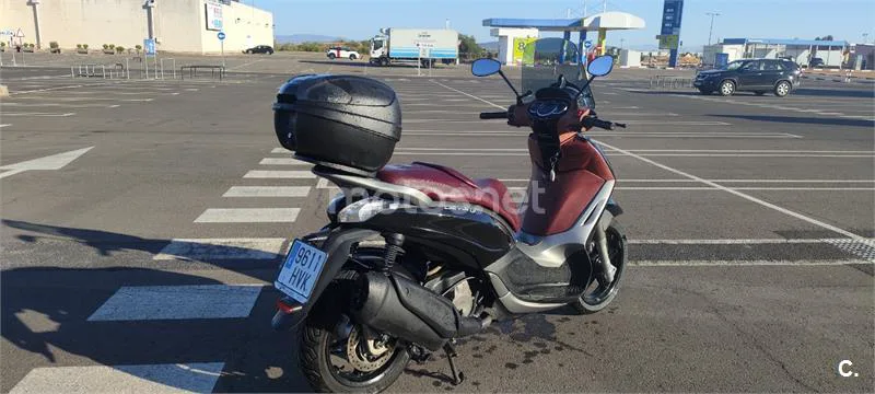 Piaggio Beverly Sport Touring 350 - Vista 3