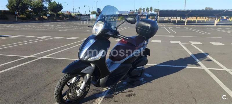 Piaggio Beverly Sport Touring 350 - Vista 5