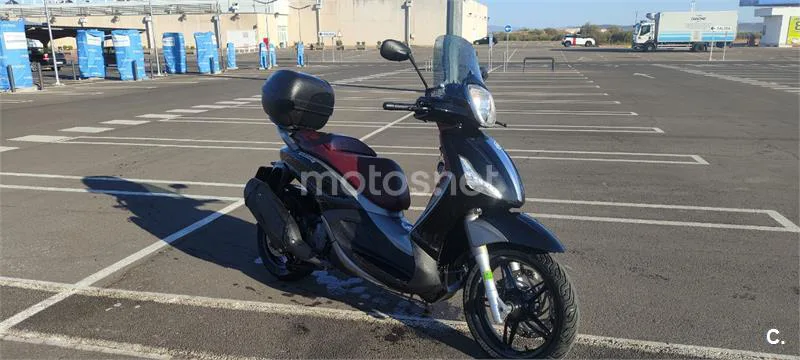 Piaggio Beverly Sport Touring 350 - Vista 6