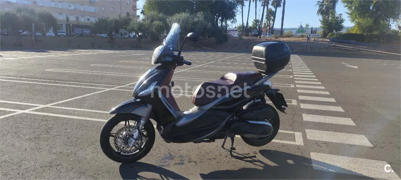 Piaggio Beverly Sport Touring 350 - Vista 7