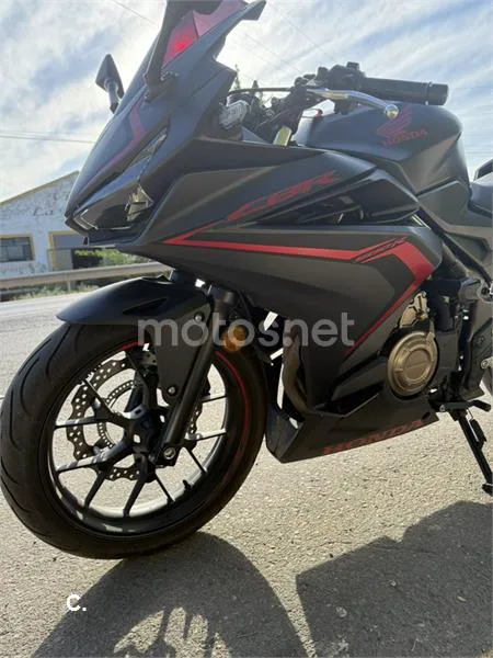 Honda CBR500R - Vista 5