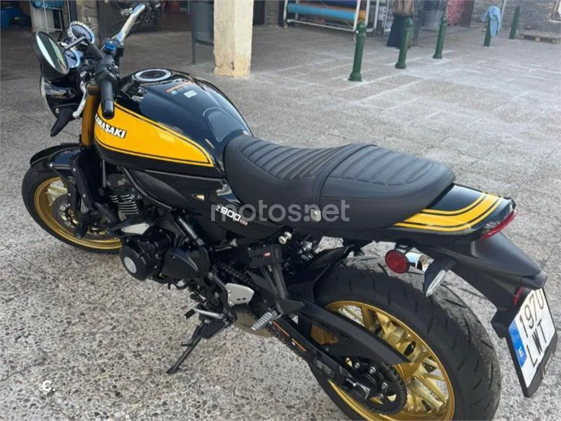 Kawasaki Z900RS - Vista 4