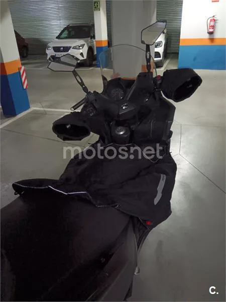 Kymco Super Dink 350 - Vista 4