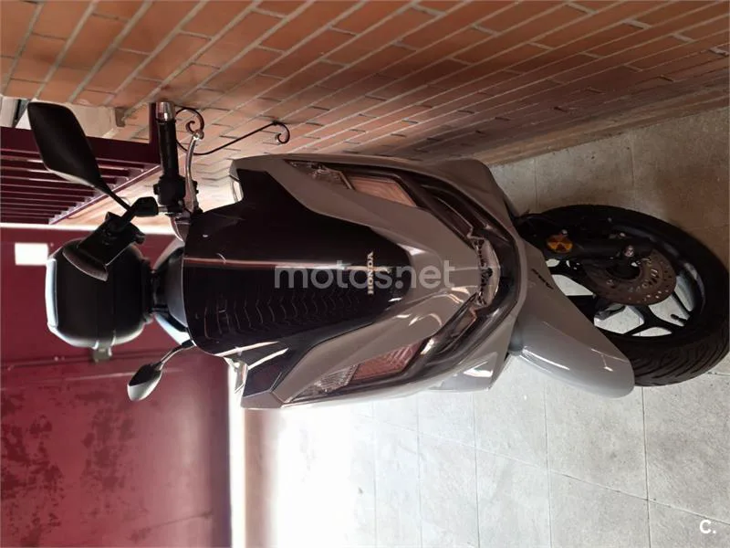 Honda PCX125 2800 € 2023 Granada - 2